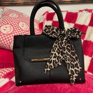 New Steve Madden Bjuno Bag With Scarf